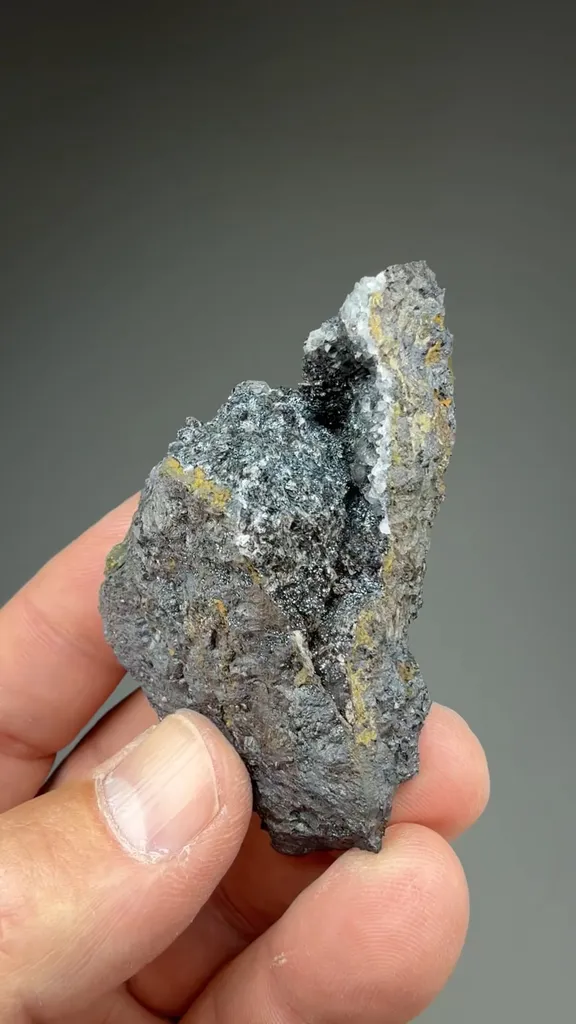 Hematite with Quartz - image 2