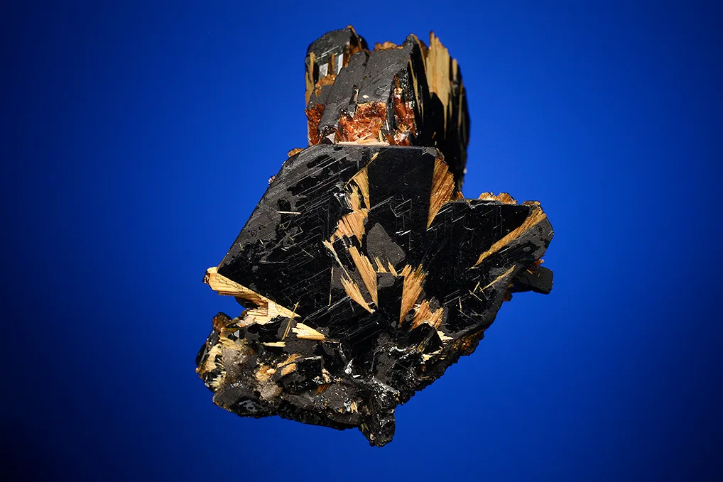 Hematite with Rutile - image 4