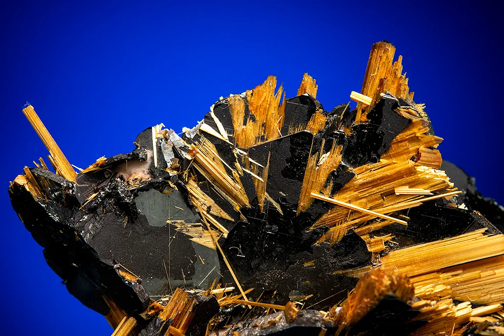 Hematite with Rutile - image 2