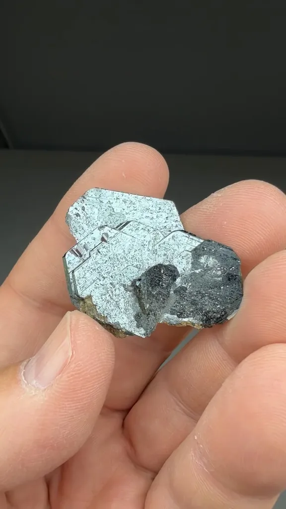 Hematite with Rutile - image 2