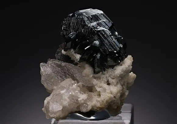 Hematite with Rutile on Quartz image