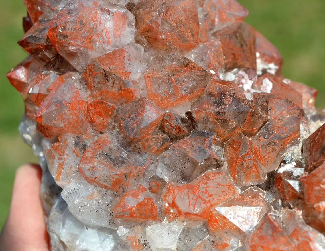 Hematoid Quartz 2210 grams - Aouli, Mibladen, Midelt Province, Drâa-Tafilalet Region, Morocco - image 7