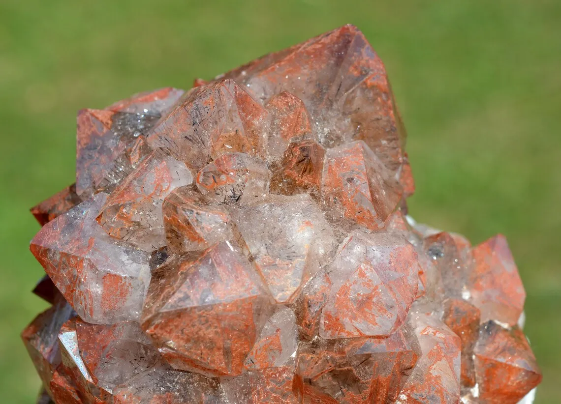 Hematoid Quartz 2210 grams - Aouli, Mibladen, Midelt Province, Drâa-Tafilalet Region, Morocco - image 5