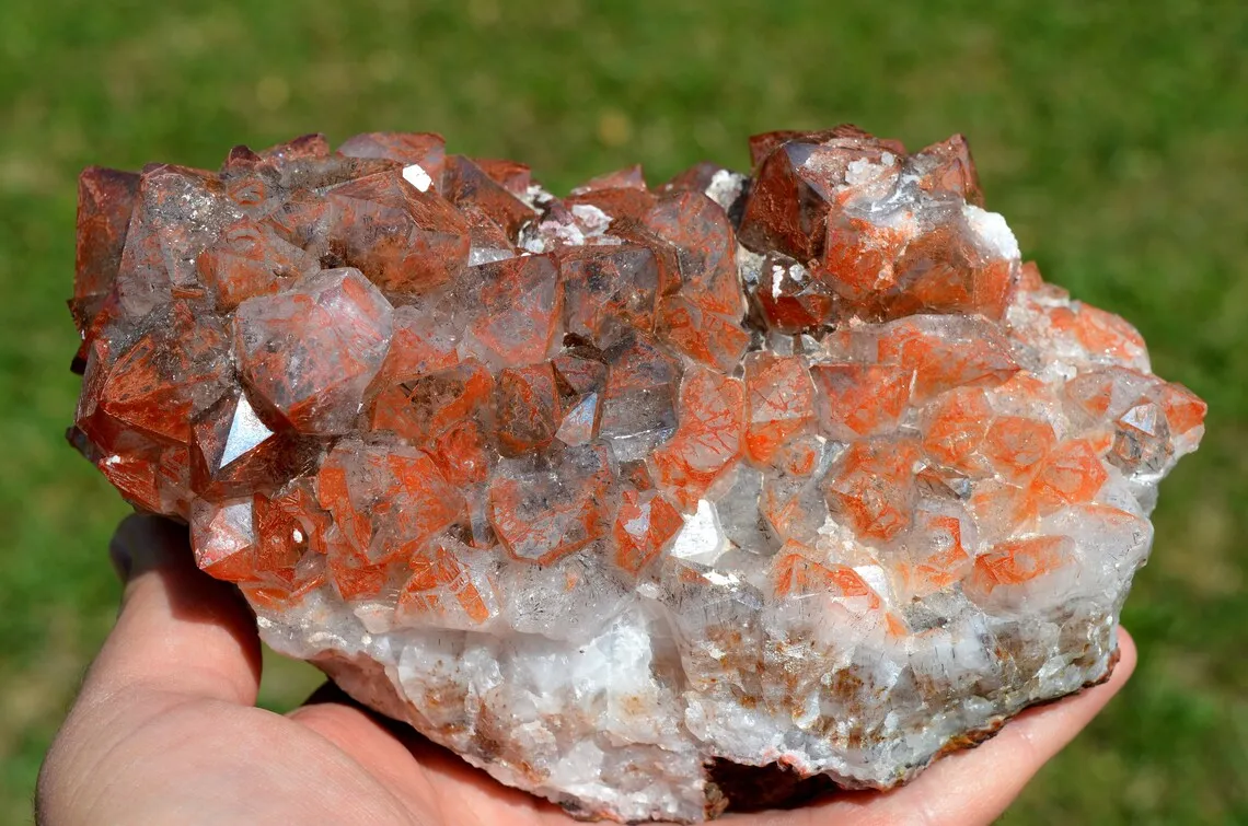 Hematoid Quartz 2210 grams - Aouli, Mibladen, Midelt Province, Drâa-Tafilalet Region, Morocco - image 1
