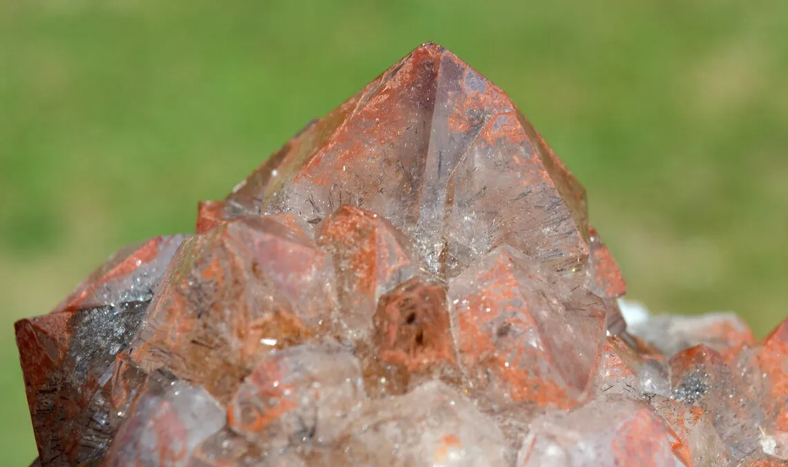 Hematoid Quartz 2210 grams - Aouli, Mibladen, Midelt Province, Drâa-Tafilalet Region, Morocco - image 6