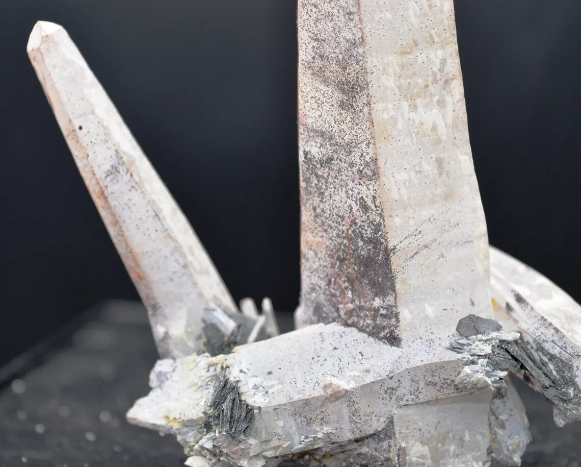 Hematoid Quartz & Hematite 156 grams - China - image 6