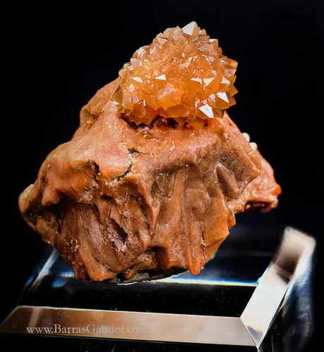 Hematoid Quartz on Gypsum image