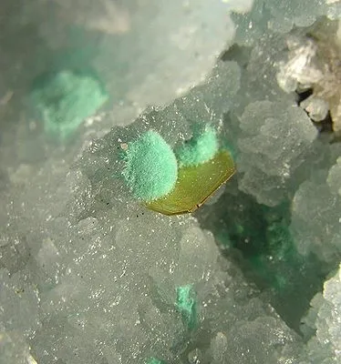 Hemimorphite, Aurichalcite, Wulfenite - image 2