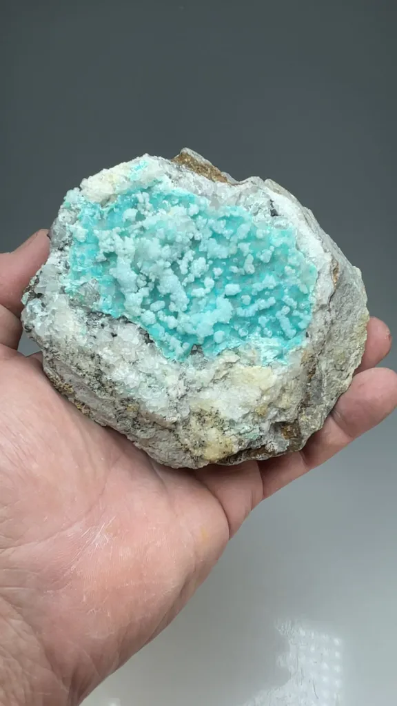 Hemimorphite with Aurichalcite, Quartz - image 2