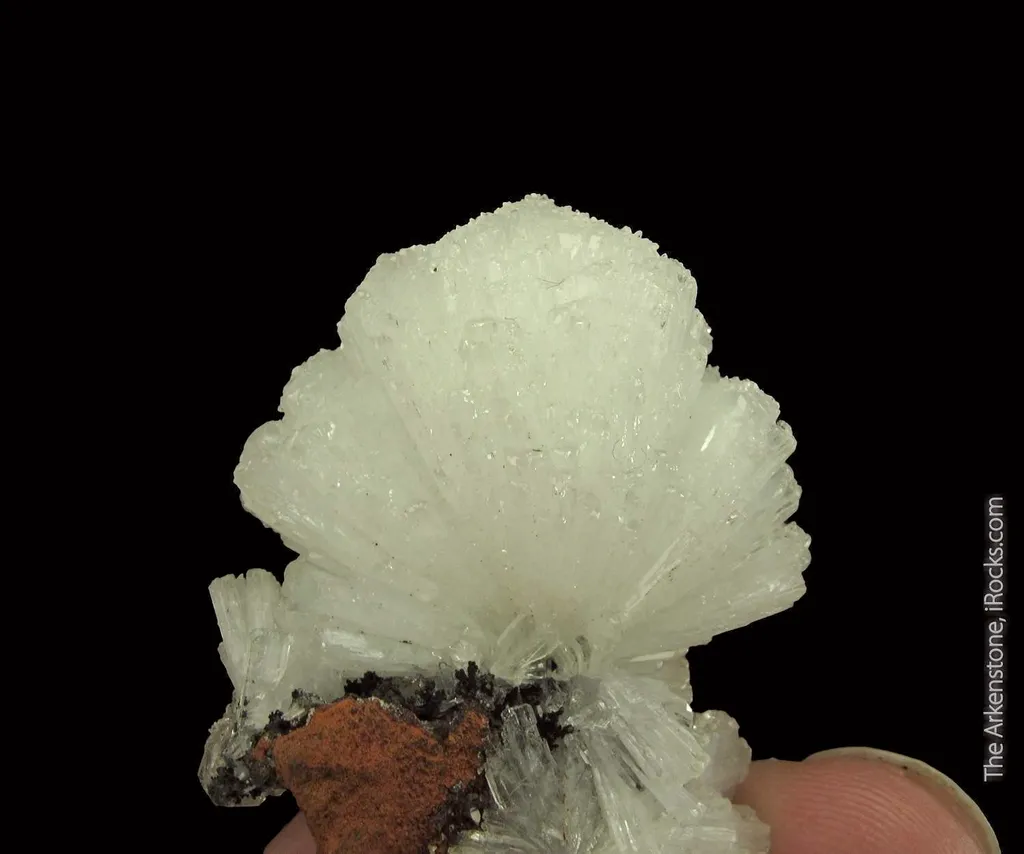 Hemimorphite with Calcite - image 3