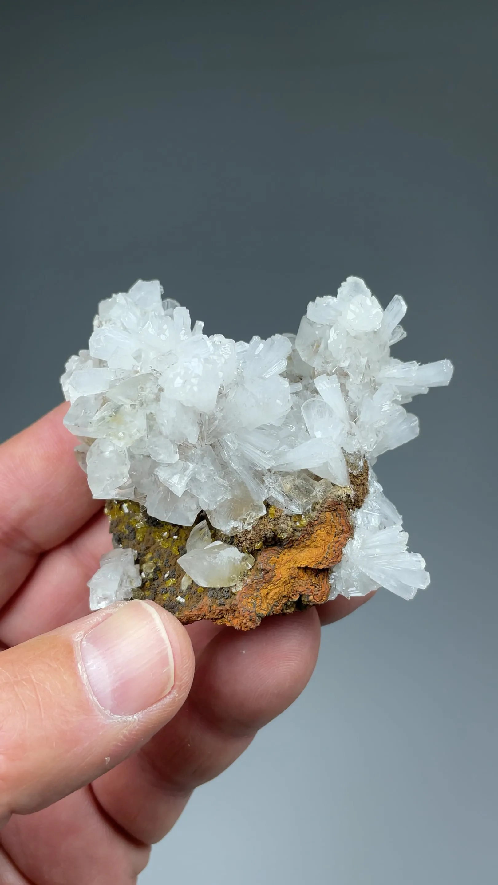 Hemimorphite with Calcite - image 2