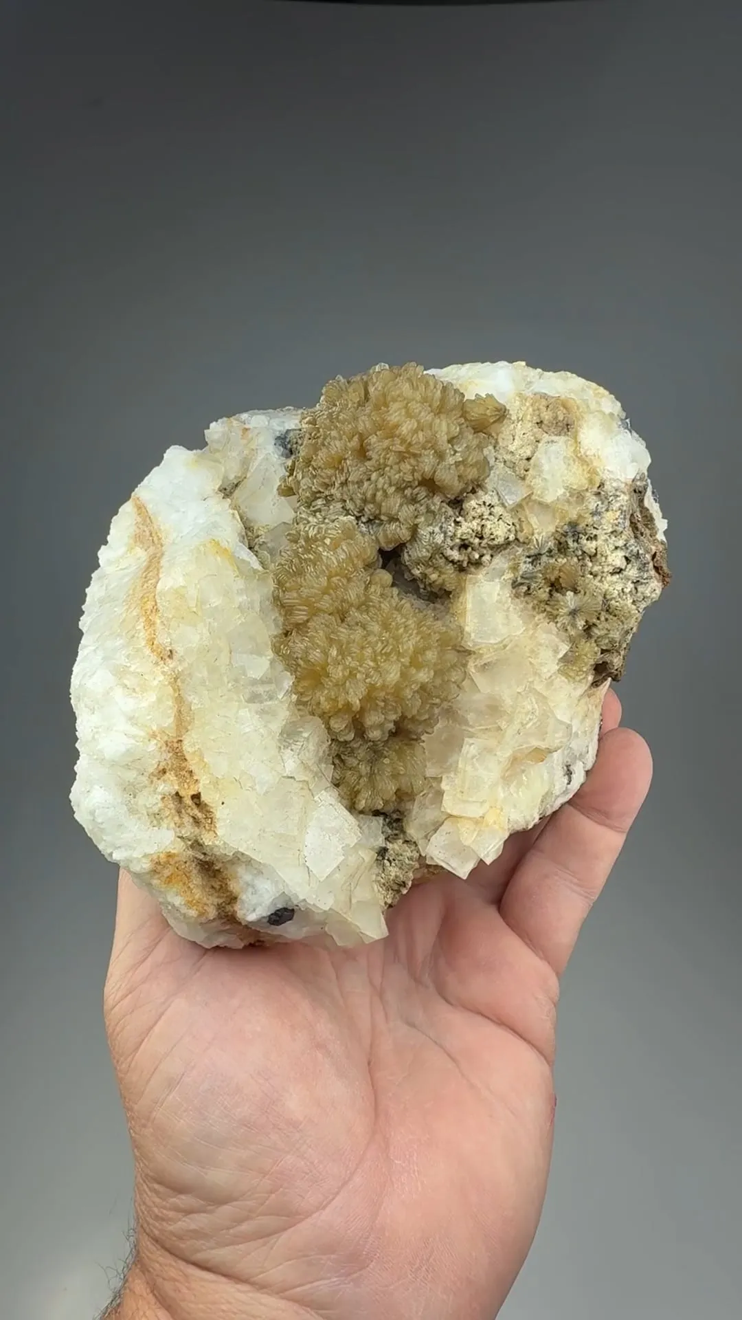 Hemimorphite with Fluorite - image 2