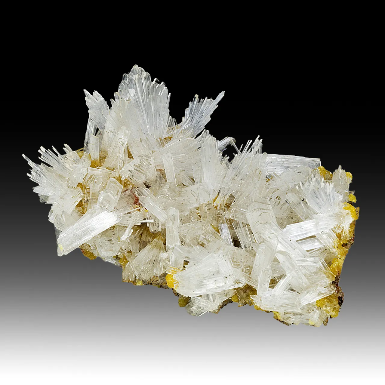 Hemimorphite with Mimetite - image 1