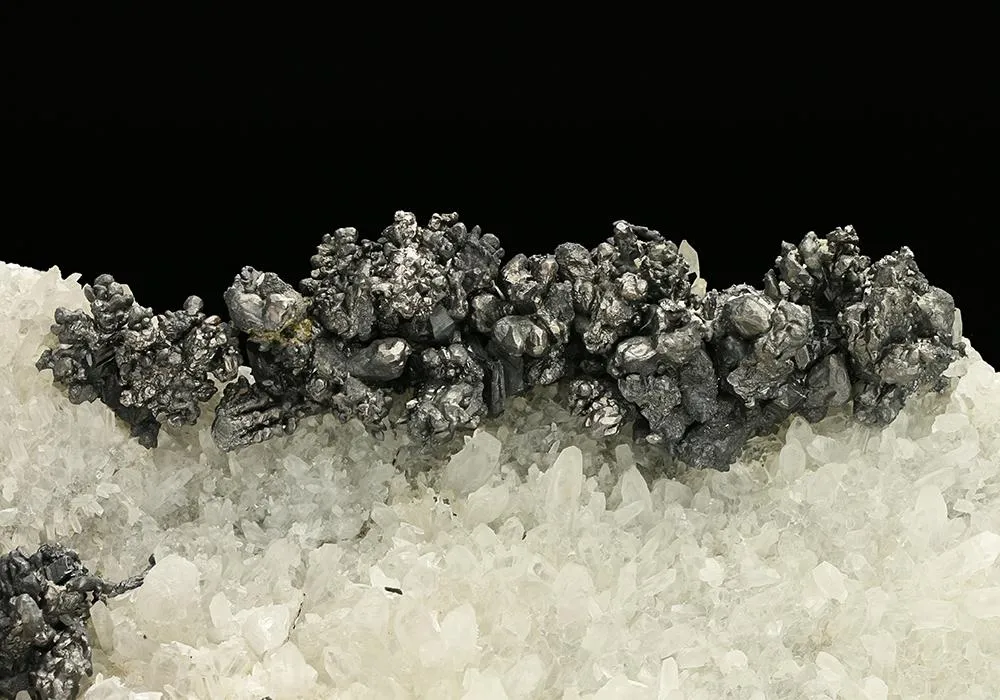 Hessite on Sphalerite and Quartz image
