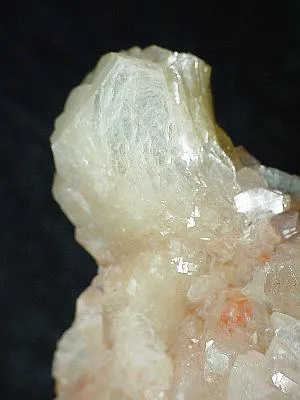 Heulandite image