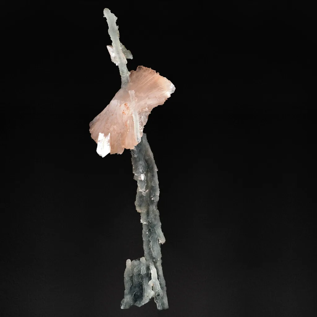 Heulandite image
