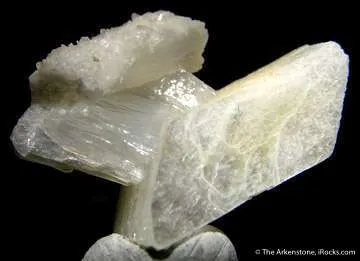 Heulandite image