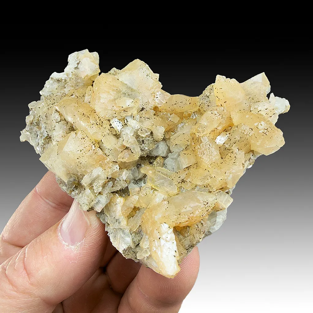 Heulandite image