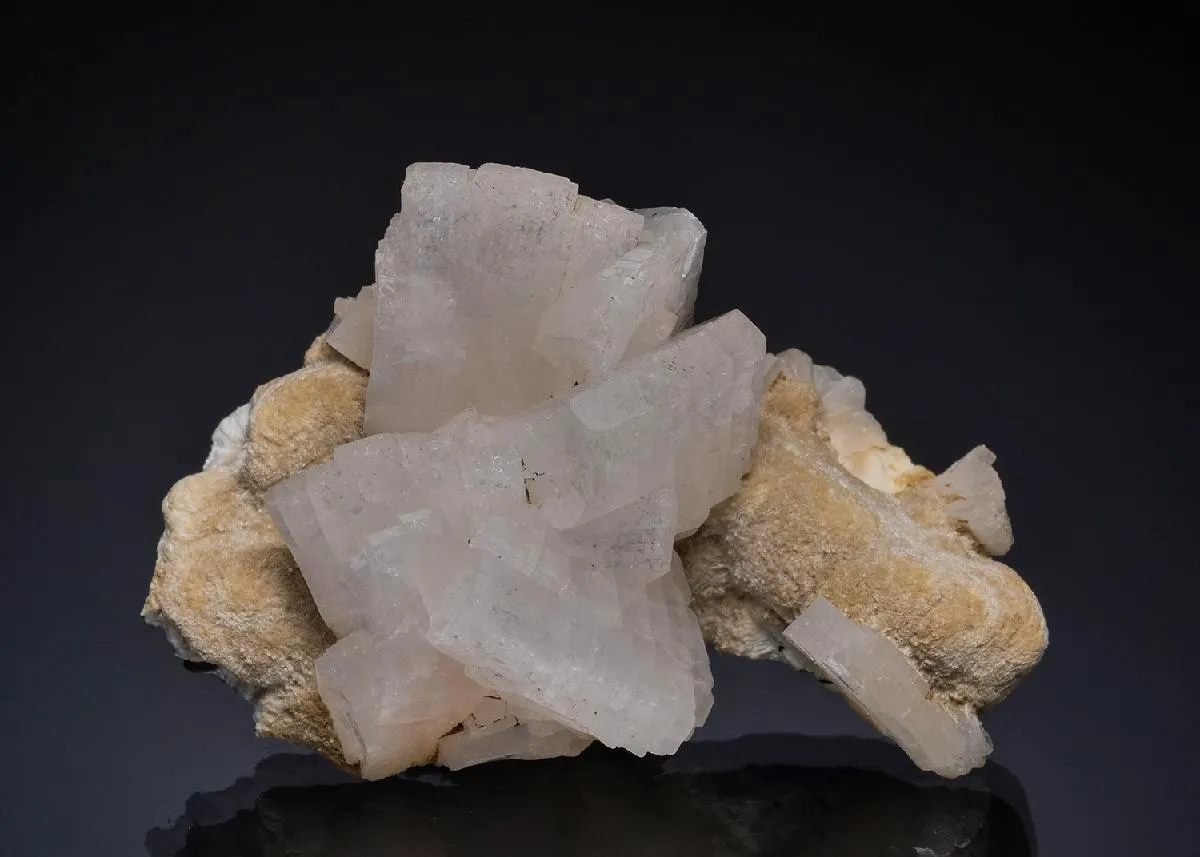 Heulandite-(Ca) - image 1