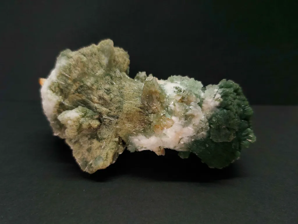 Heulandite from India - image 2