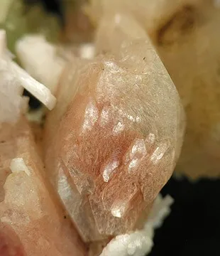 Heulandite, Laumontite, Prehnite - image 2