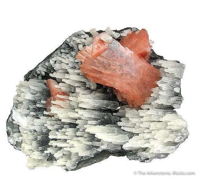 Heulandite on Chalcedony image