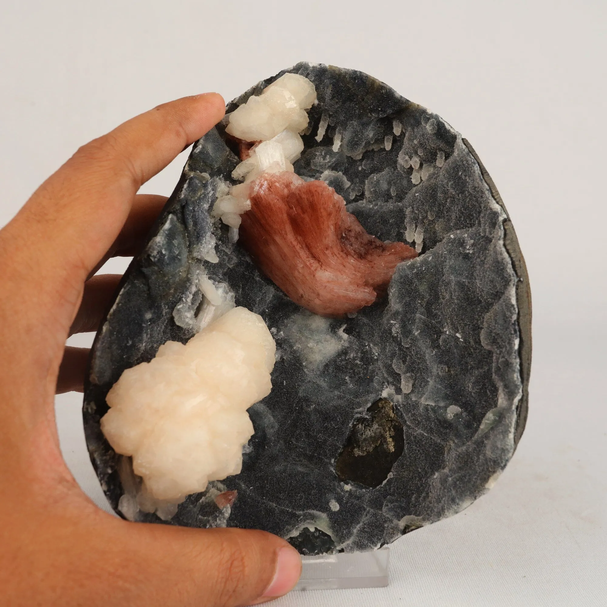 Heulandite Petals with Stilbite in Chalcedony geode Natural Mineral Specimen - image 4