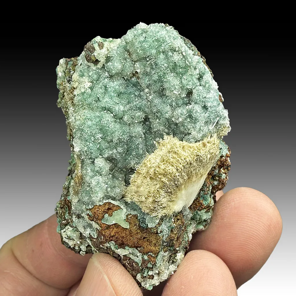 Heulandite with Celadonite, Mesolite image