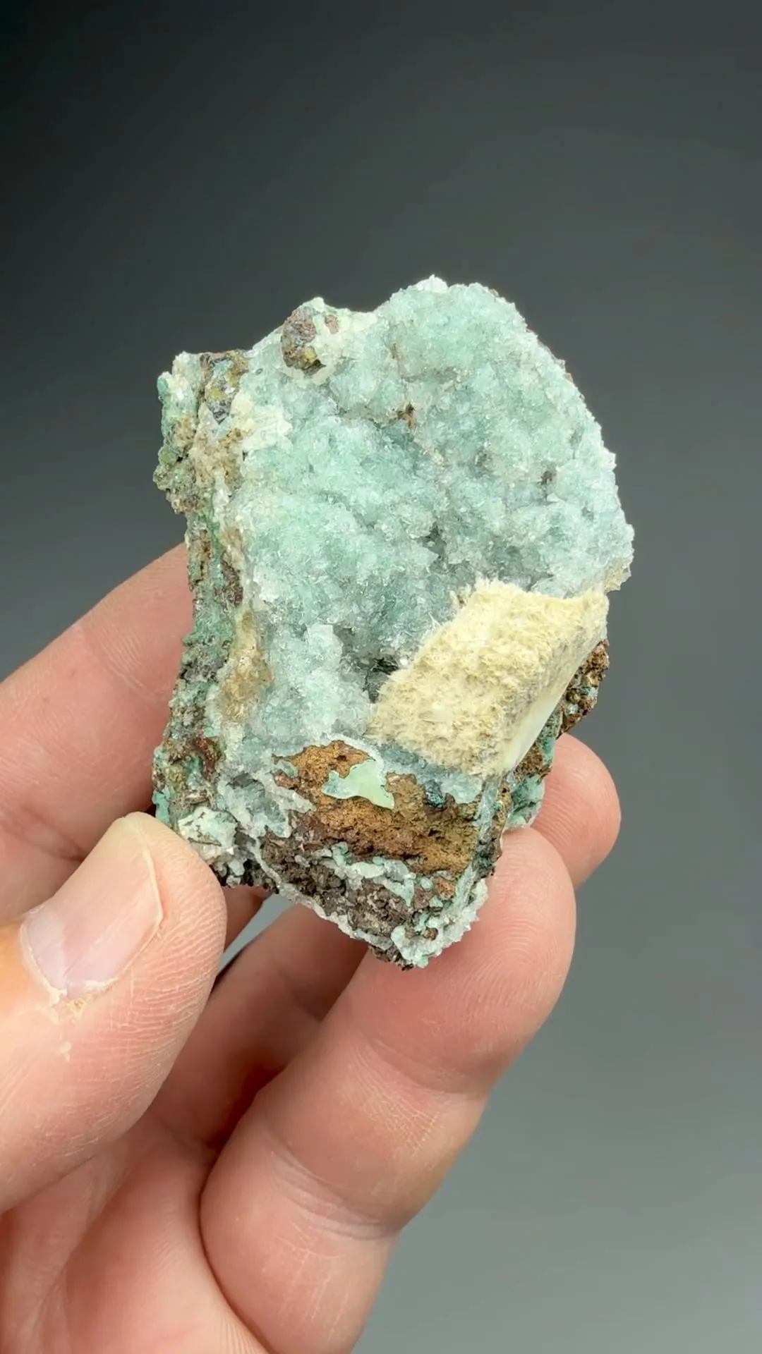 Heulandite with Celadonite, Mesolite - image 2