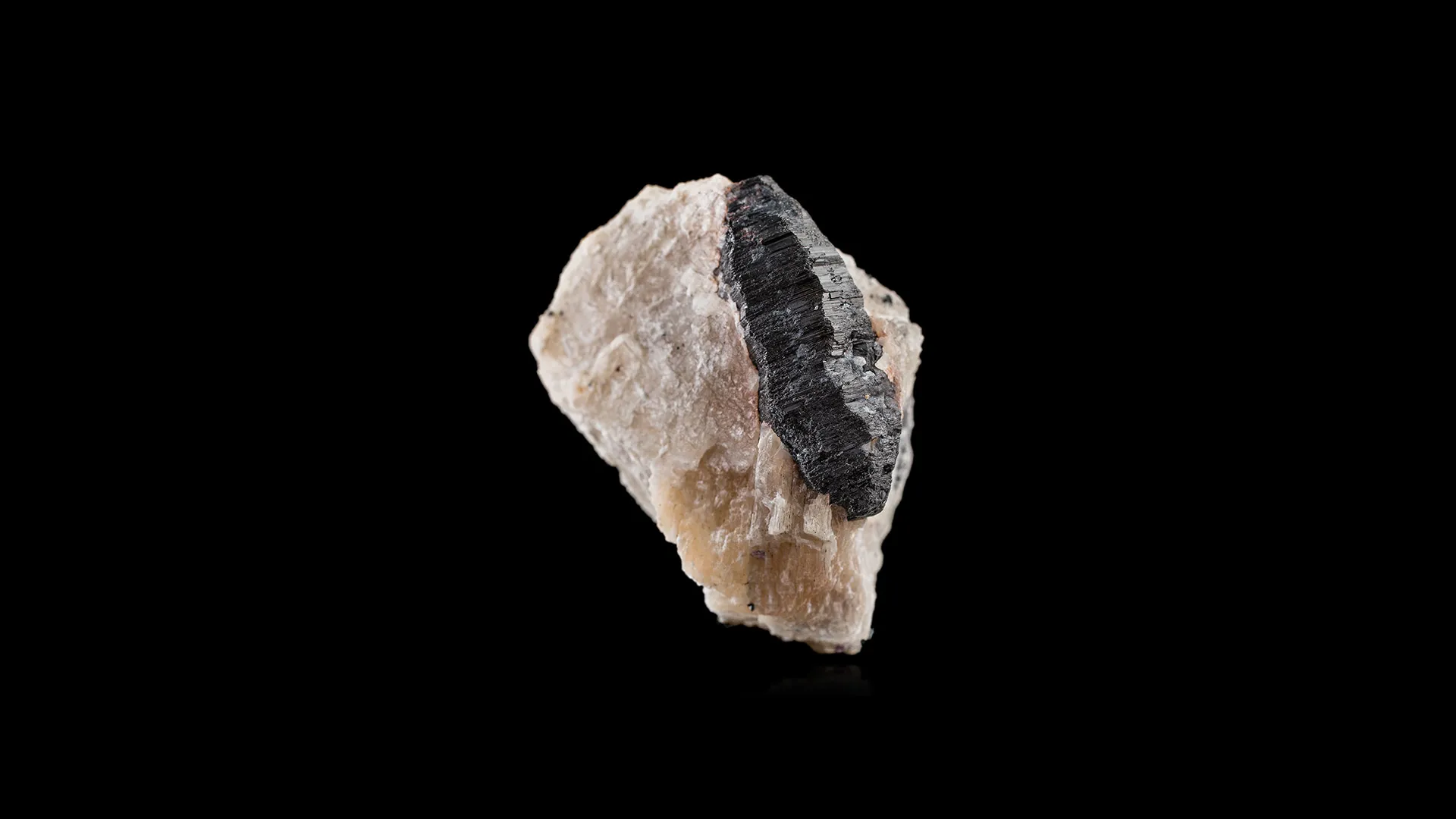 Hibonite - image 1