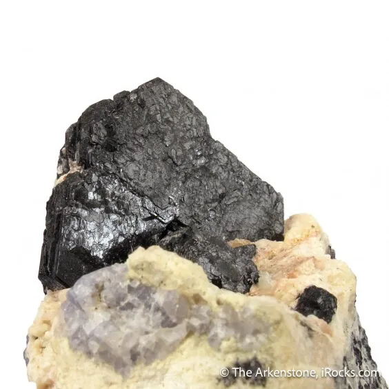 Hibonite in matrix - image 6