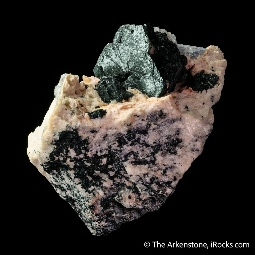 Hibonite in matrix - image 5
