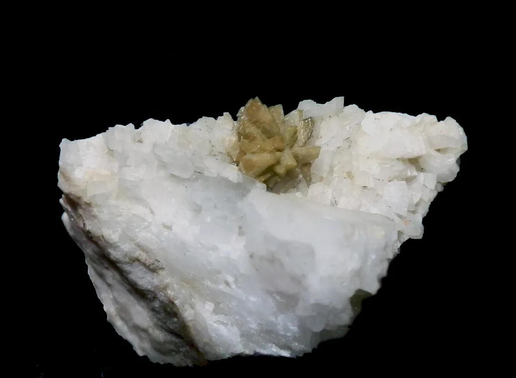 Hingganite (Y), Trimouns, Luzenac, Ariège, France image