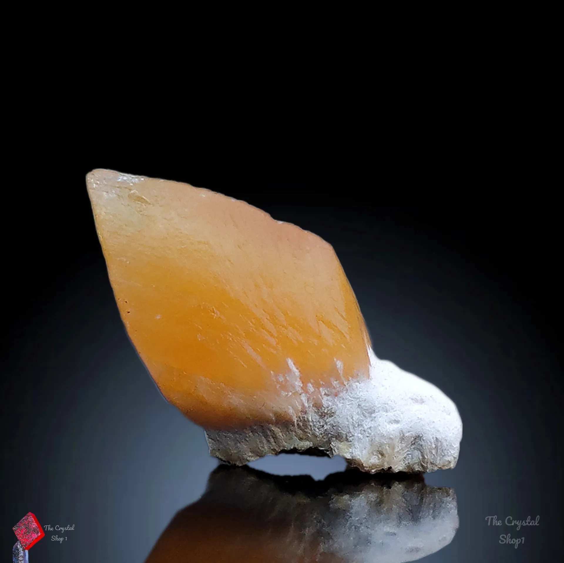 Honey calcite on Okenite. - image 5