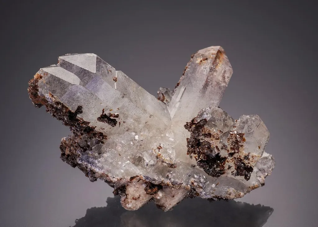 HUBEITE on Quartz image