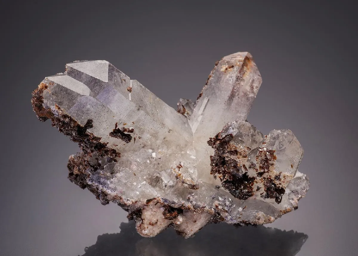 HUBEITE on Quartz - image 1