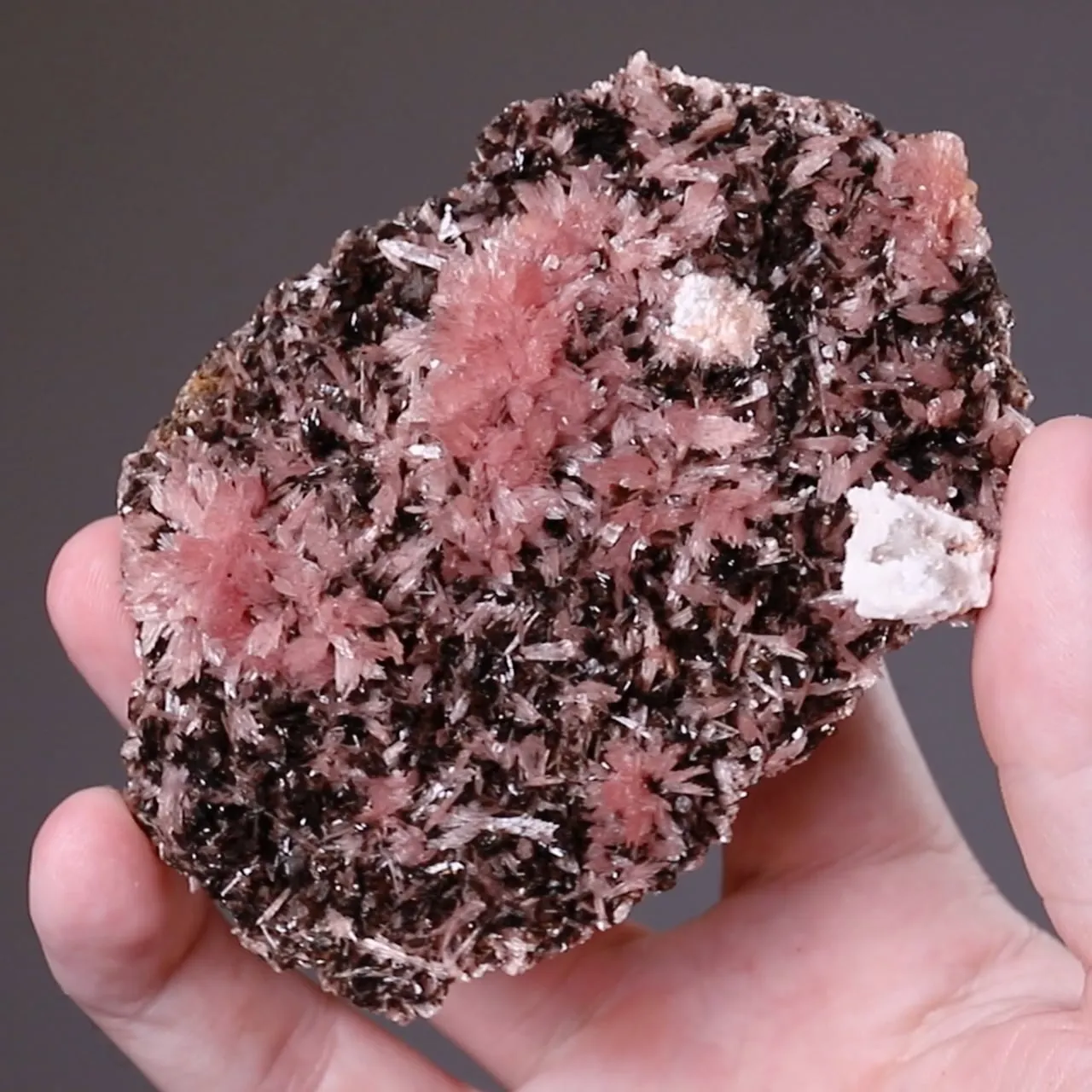 HUBEITE with Inesite - image 2