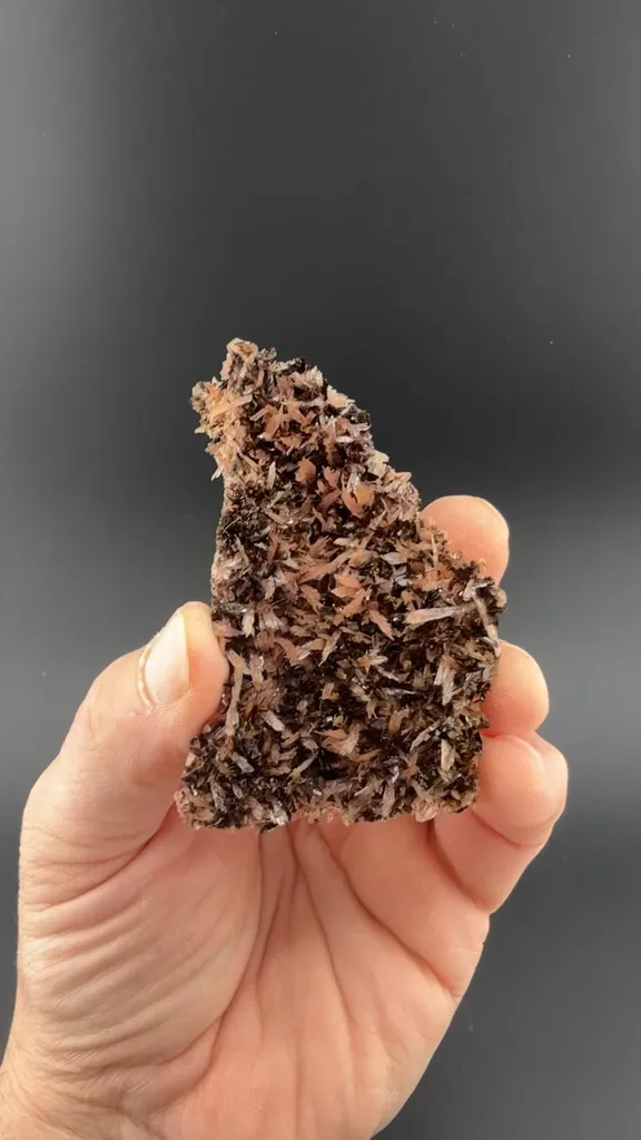 Hubeite with Inesite image