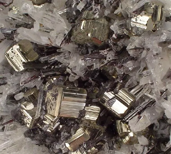 Hubnerite, Pyrite, Quartz - image 2