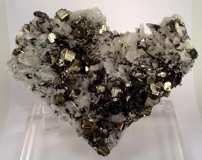Hubnerite, Pyrite, Quartz image