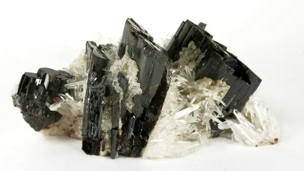 Hubnerite, Quartz image