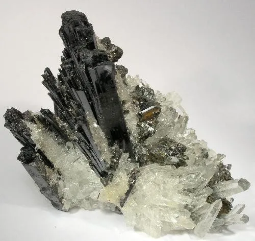 Hubnerite, Quartz image