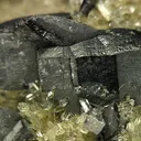 Hubnerite, Quartz - image 2