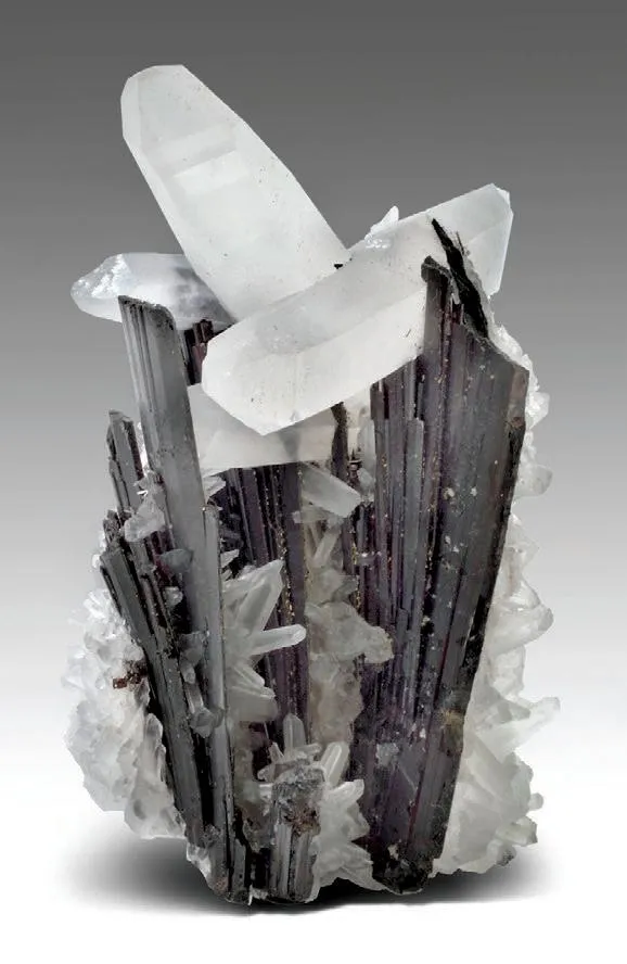 Hübnerite, Quartz image