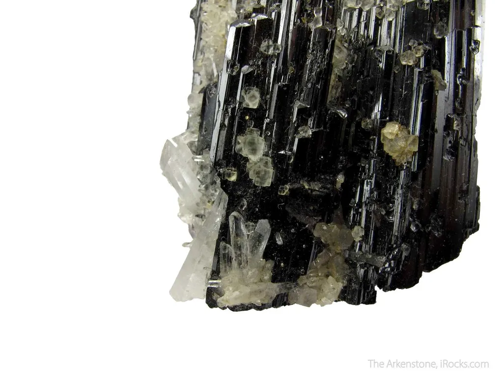 Hubnerite with Fluorite and Quartz - image 3