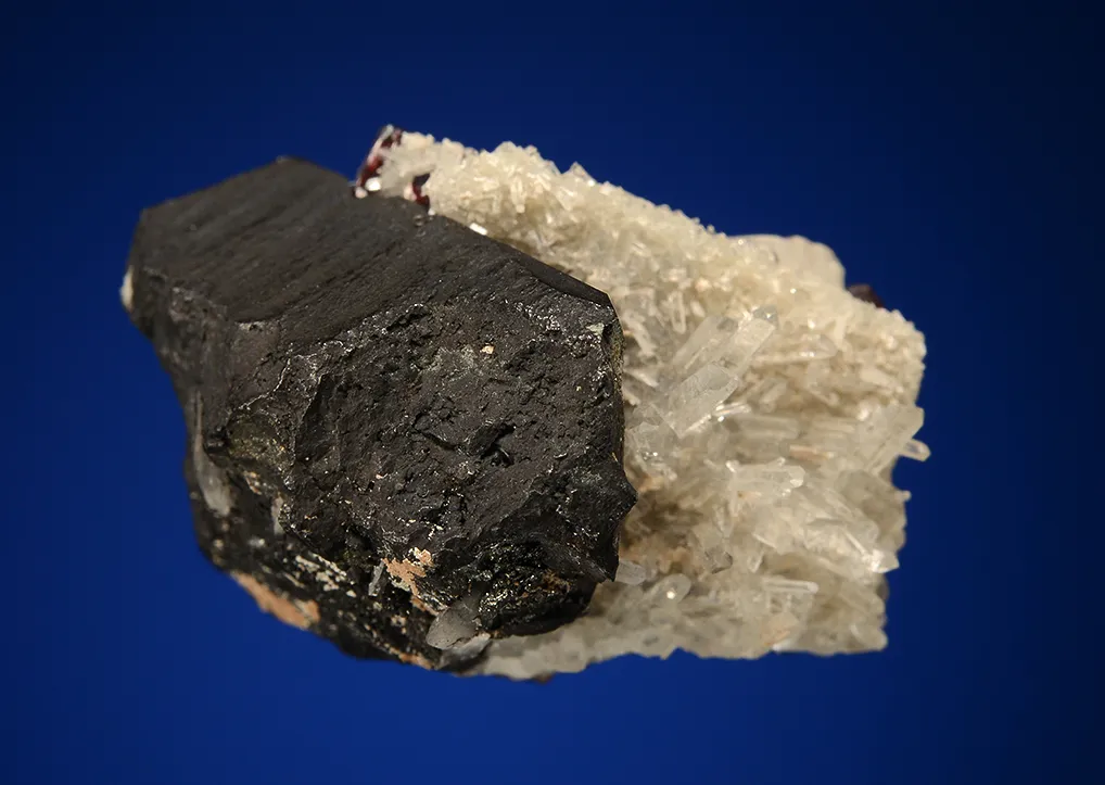 Hübnerite with Stolzite, Quartz and Tetrahedrite - image 3
