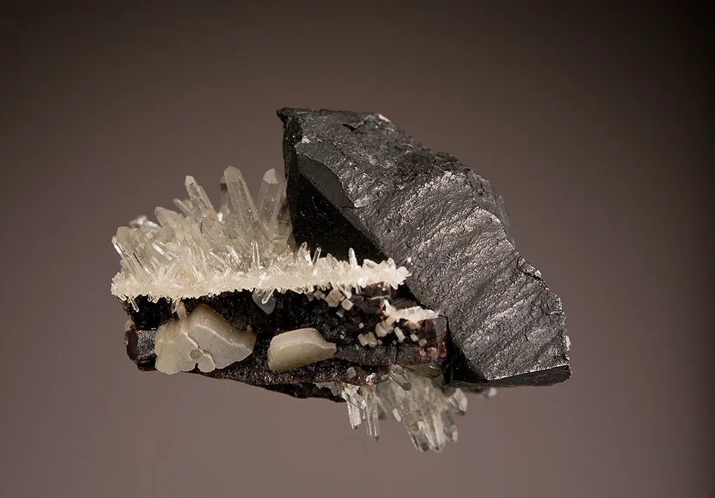 Hübnerite with Stolzite, Quartz and Tetrahedrite image