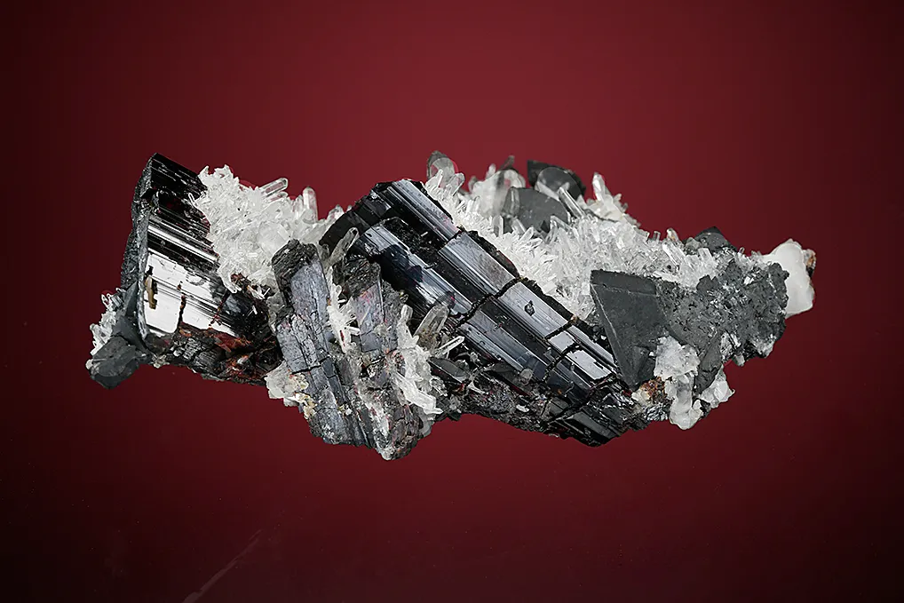 Hübnerite with Tetrahedrite and Quartz - image 4