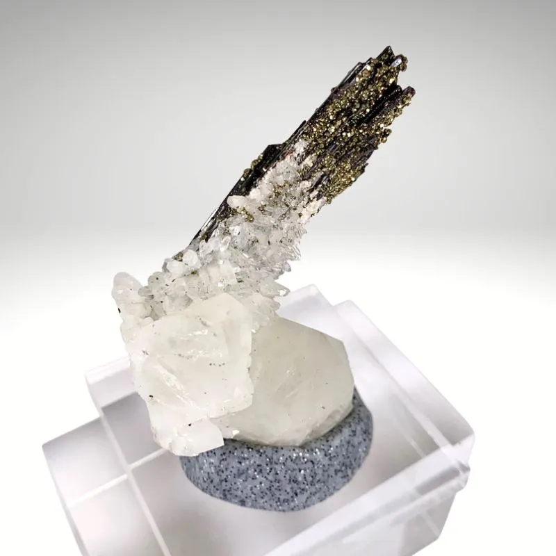 Huebnerite from Peru, Ancash, Pasto Bueno - image 4