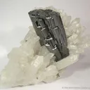 Huebnerite on Quartz - image 4